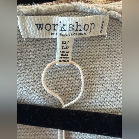 NWT Workshop Republic Clothing Light Gray Knit Top - Picture 4 of 4